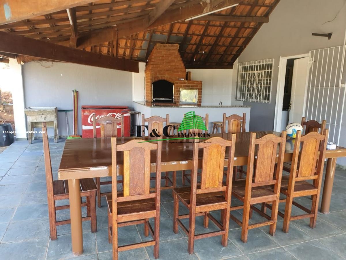 Chácara, 3 quartos, 3000 m² - Foto 1
