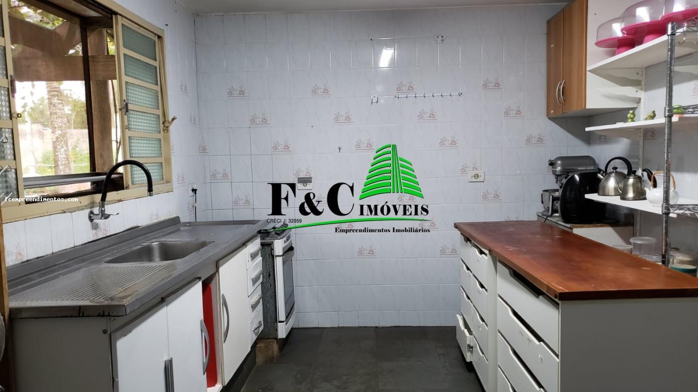 Chácara, 3 quartos, 2275 m² - Foto 1
