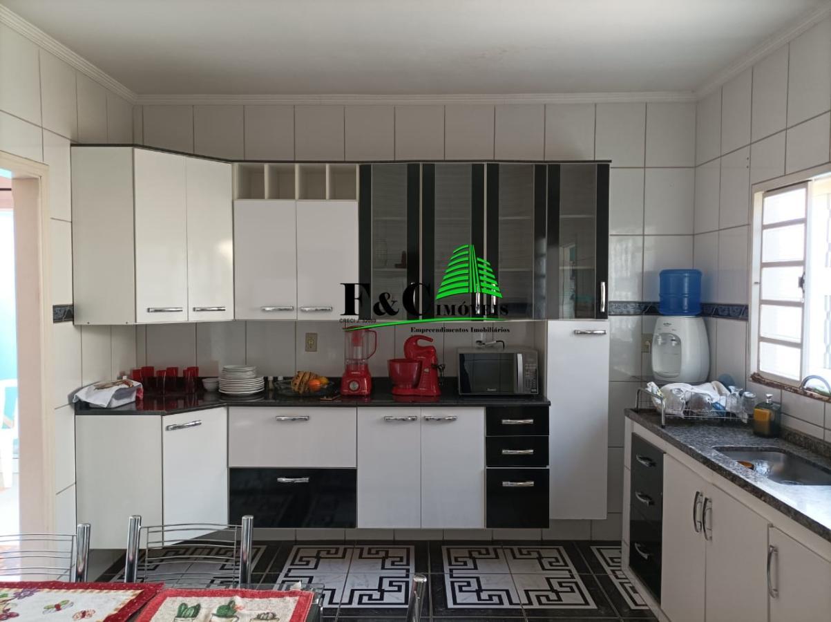Casa, 4 quartos - Foto 1