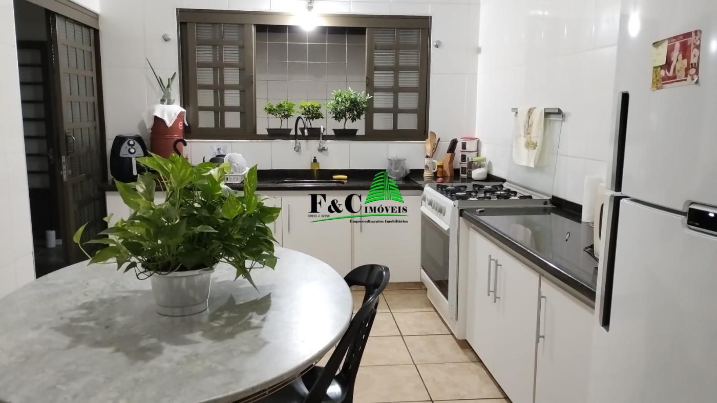 Casa, 3 quartos - Foto 1