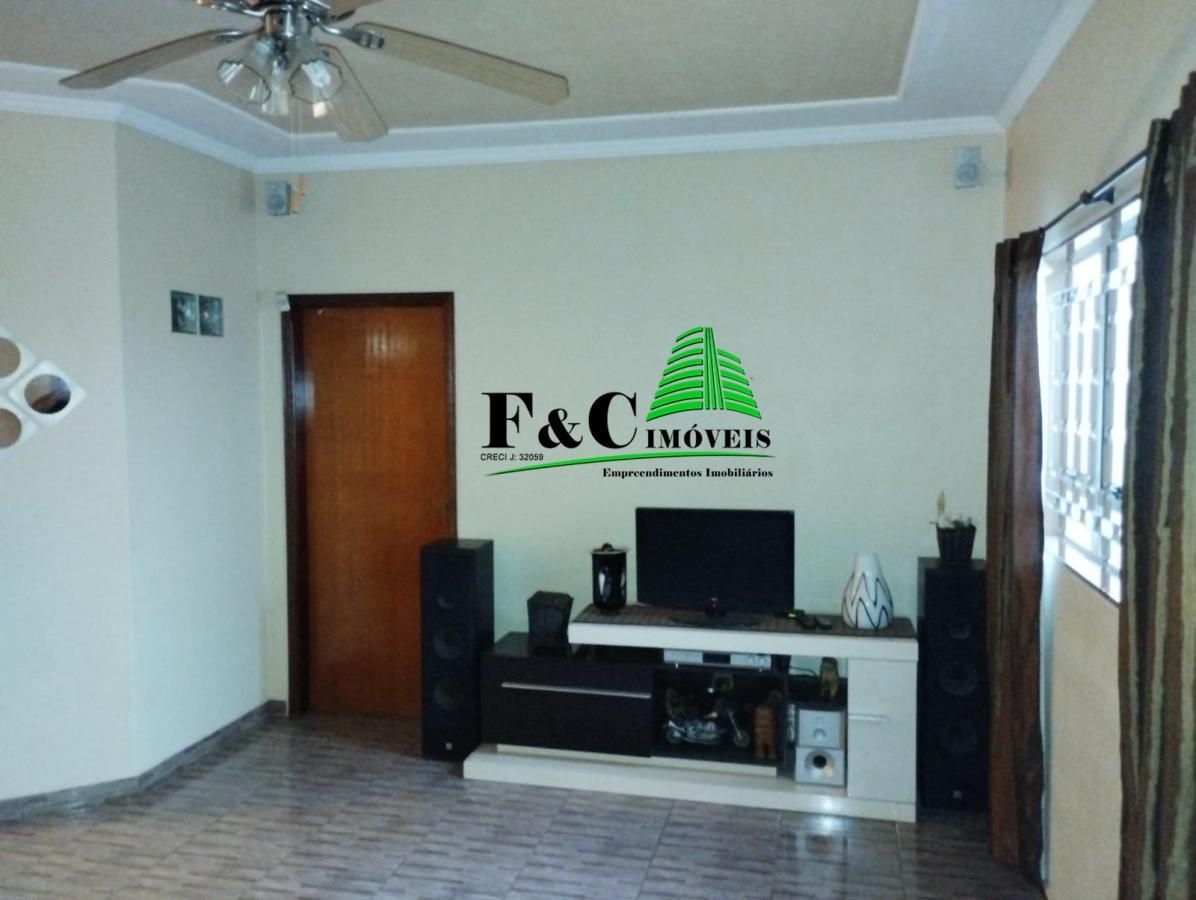 Casa, 3 quartos - Foto 2