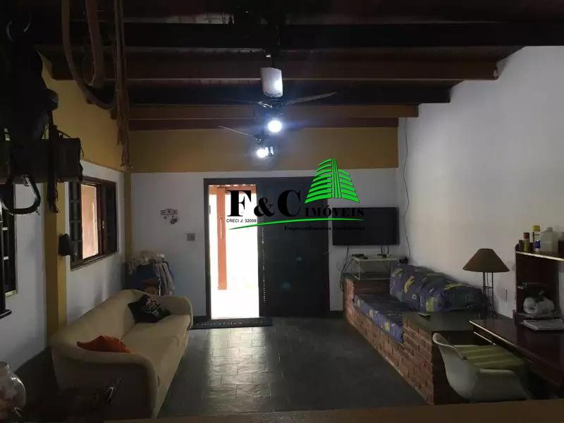 Chácara, 2 quartos, 2200 m² - Foto 2