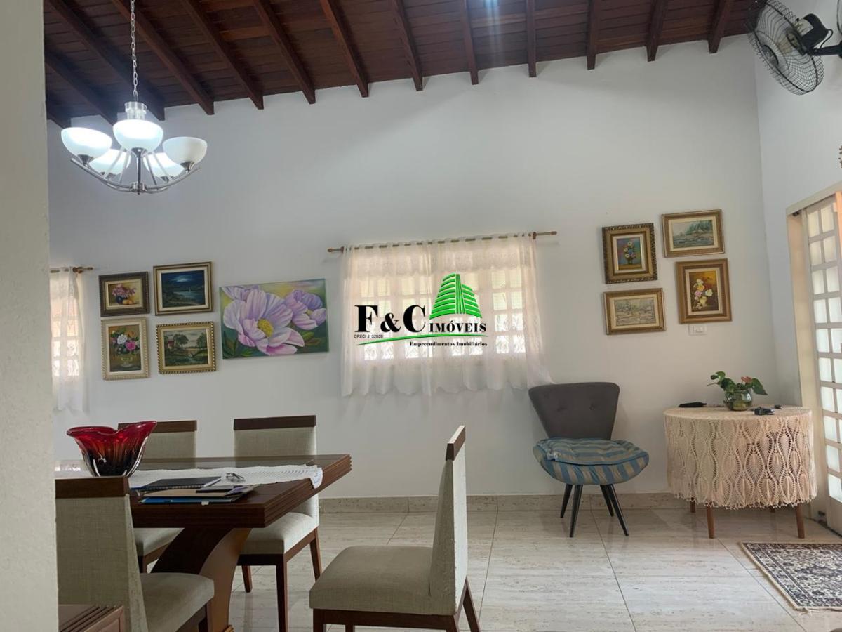 Chácara, 3 quartos, 1630 m² - Foto 9