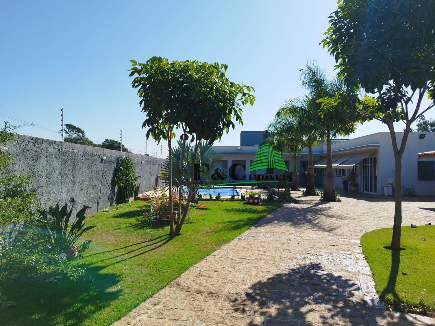 Chácara, 4 quartos, 1000 m² - Foto 1