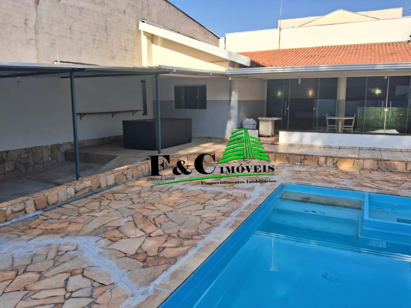 Loteamento e Condomínio, 260 m² - Foto 1