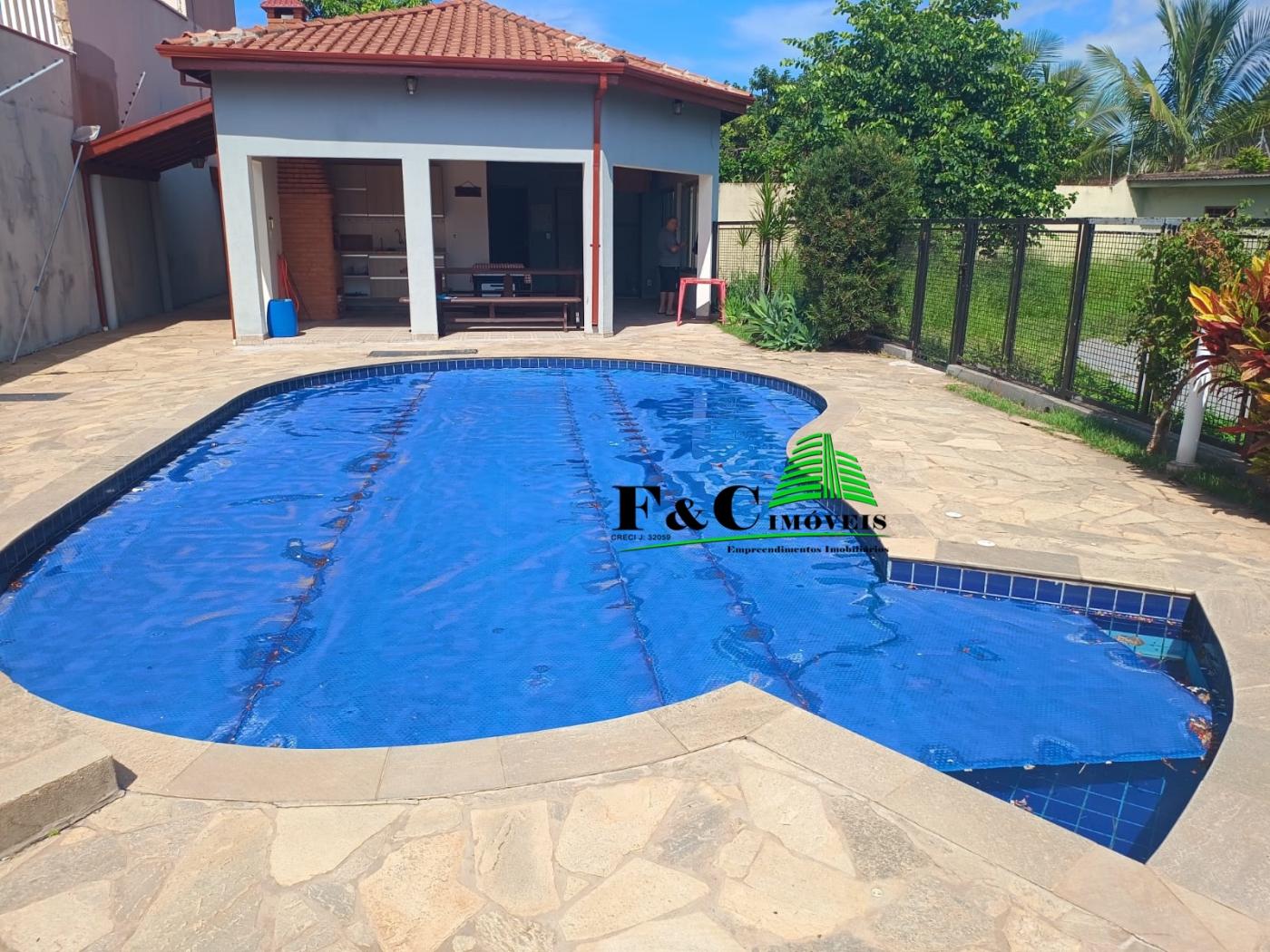 Loteamento e Condomínio, 250 m² - Foto 1