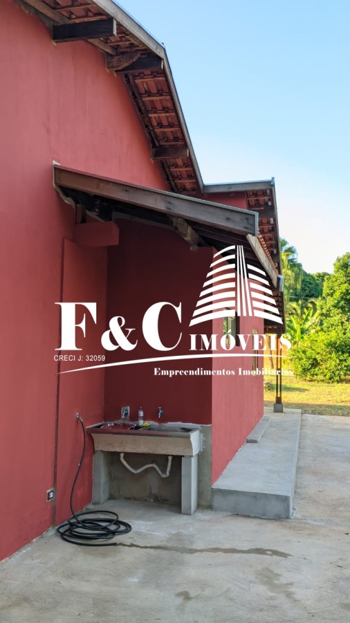 Chácara, 2 quartos, 1360 m² - Foto 1