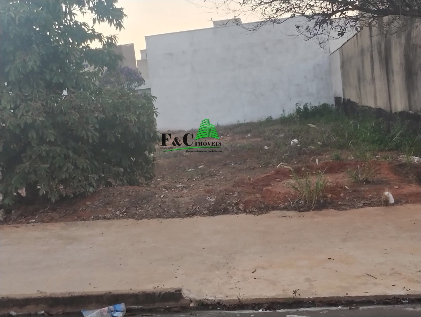 Terreno, 202 m² - Foto 1