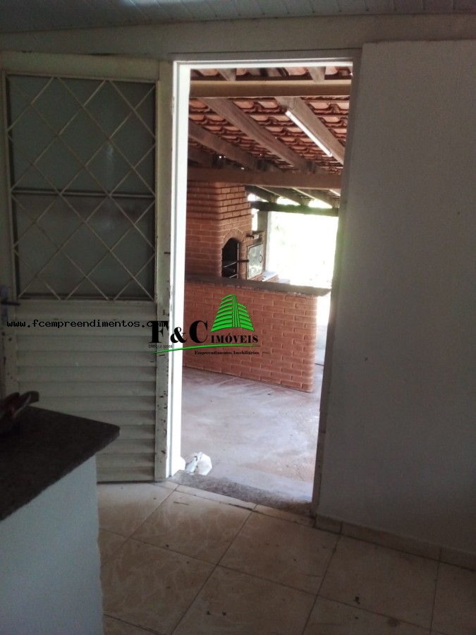 Chácara, 3 quartos, 1250 m² - Foto 1