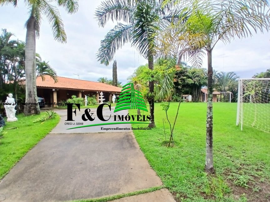 Chácara, 3 quartos, 3016 m² - Foto 2