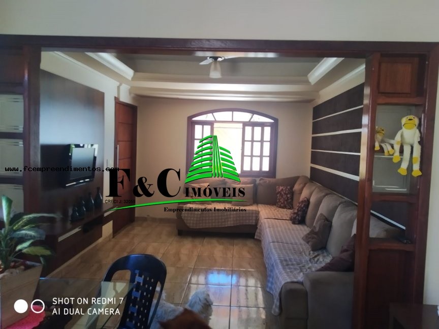 Casa, 3 quartos - Foto 1