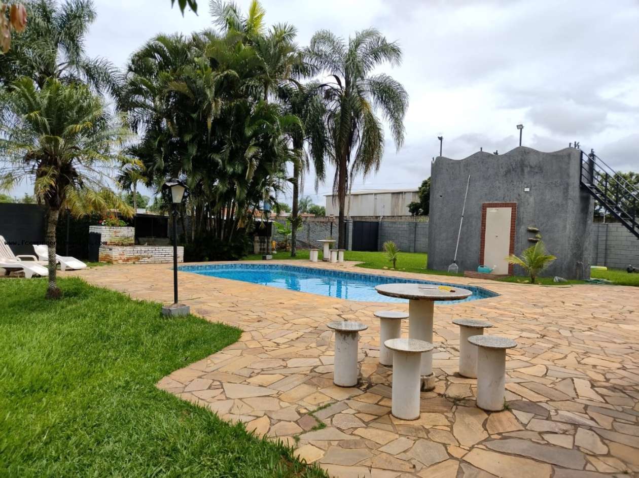 Chácara, 3 quartos, 1380 m² - Foto 2