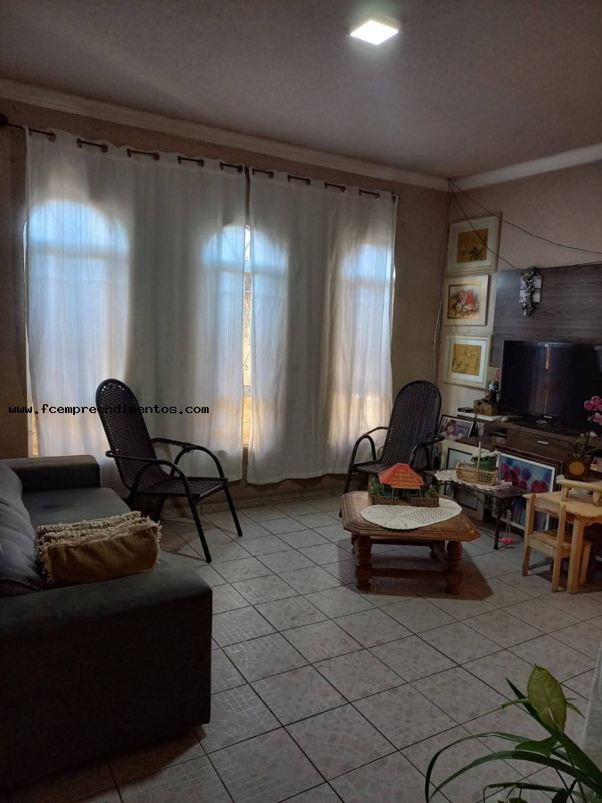 Casa, 4 quartos - Foto 1