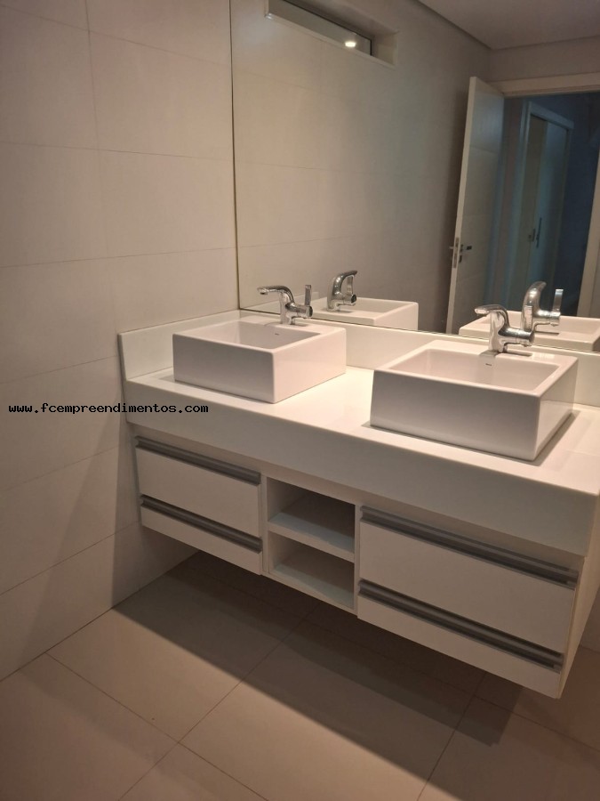 Apartamento, 3 quartos, 224 m² - Foto 12