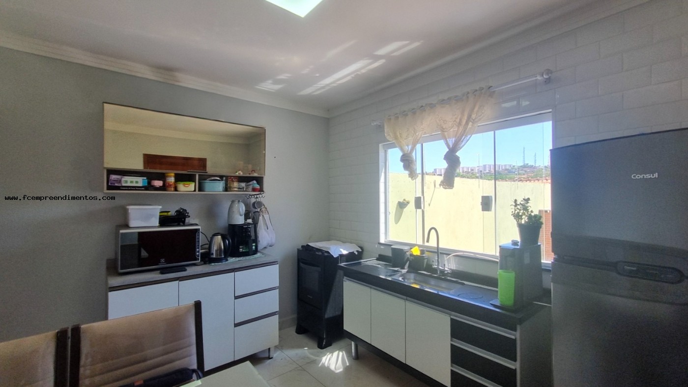 Casa, 1 quarto, 83 m² - Foto 1