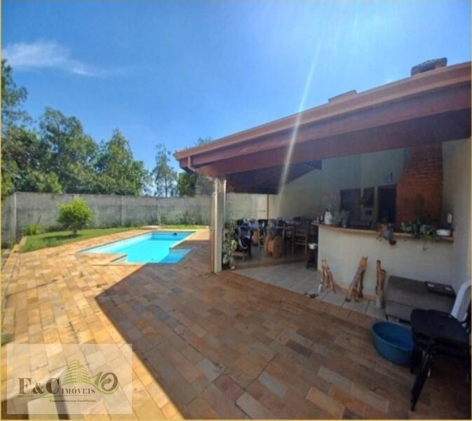 Chácara, 4 quartos, 1065 m² - Foto 1