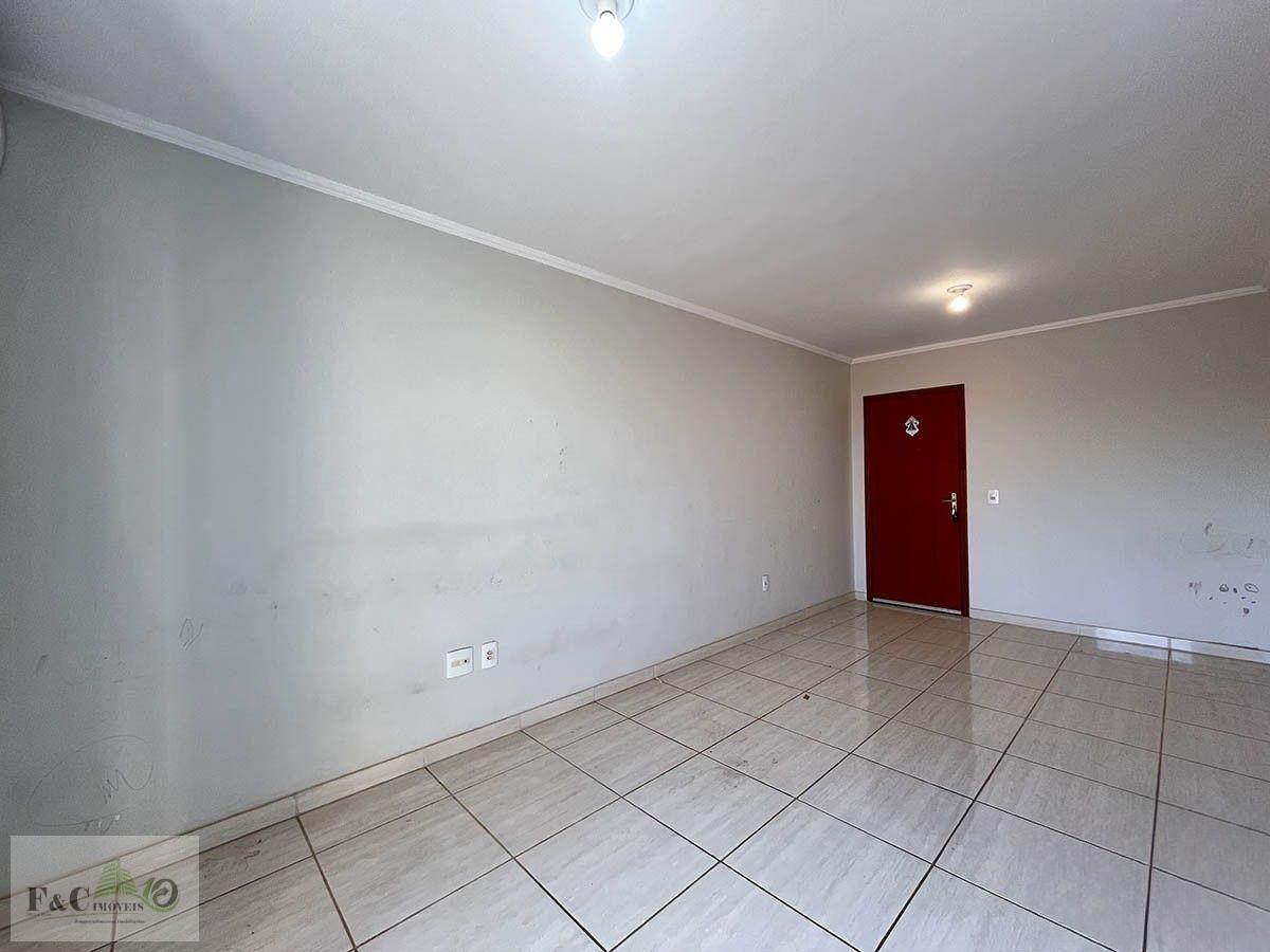 Apartamento, 2 quartos, 70 m² - Foto 2