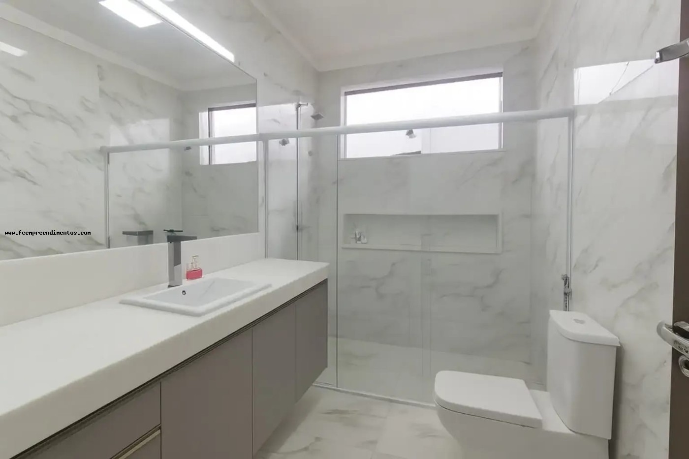 Casa, 3 quartos, 321 m² - Foto 3