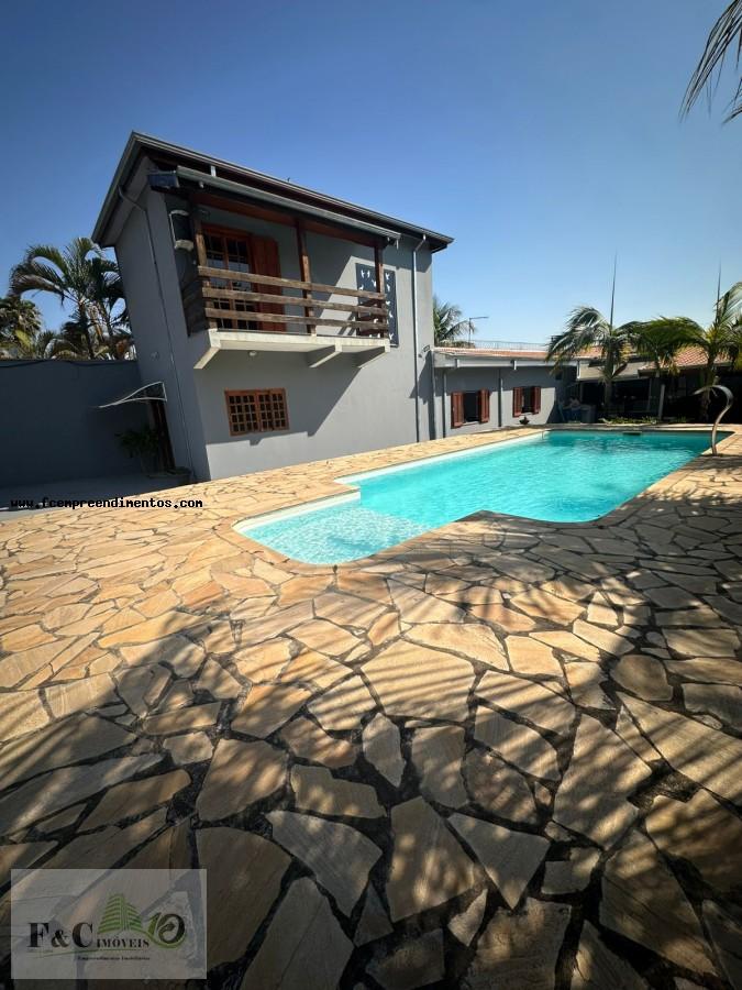 Fazenda, 850 m² - Foto 1