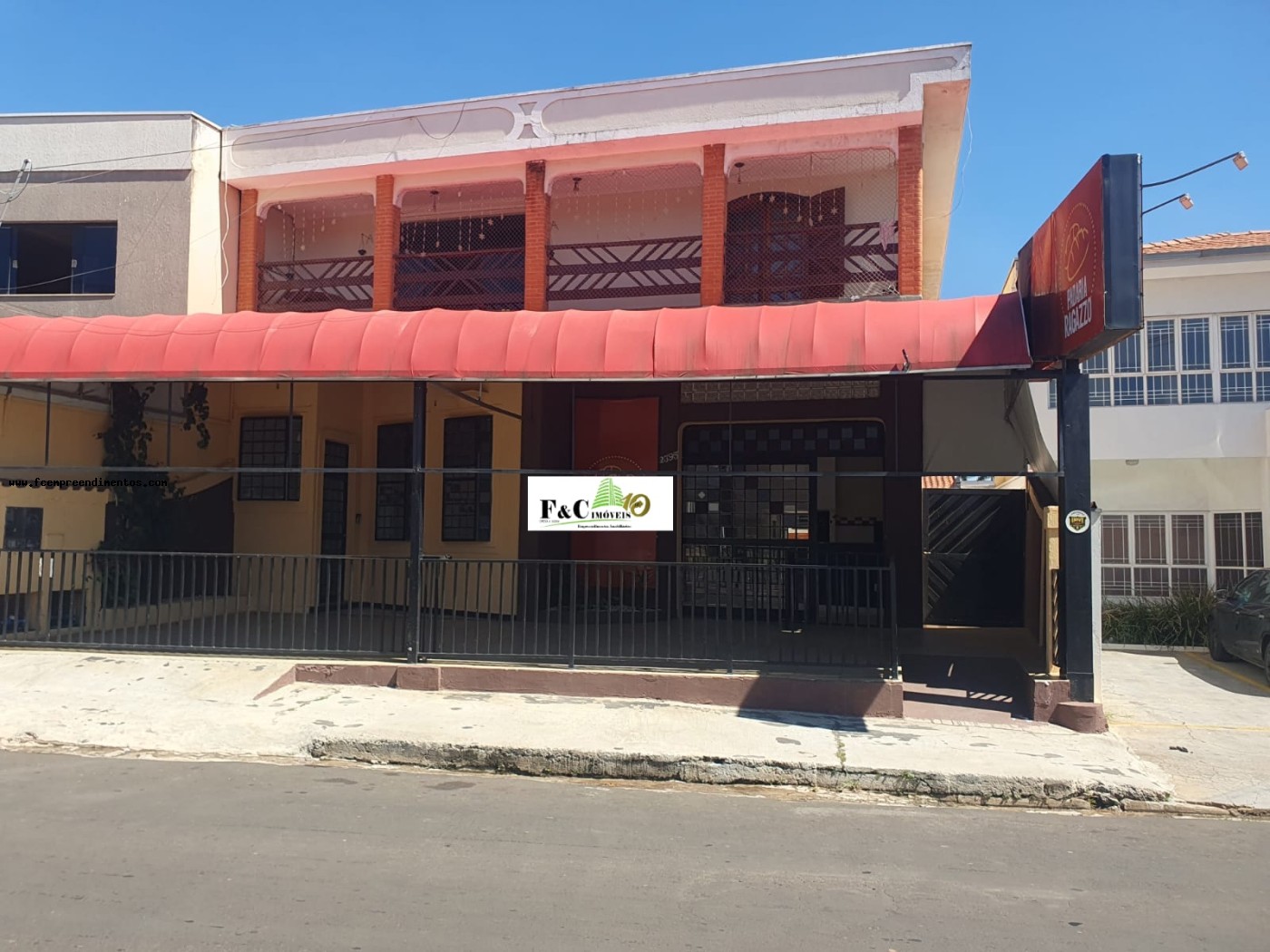 Sala-Conjunto, 250 m² - Foto 1