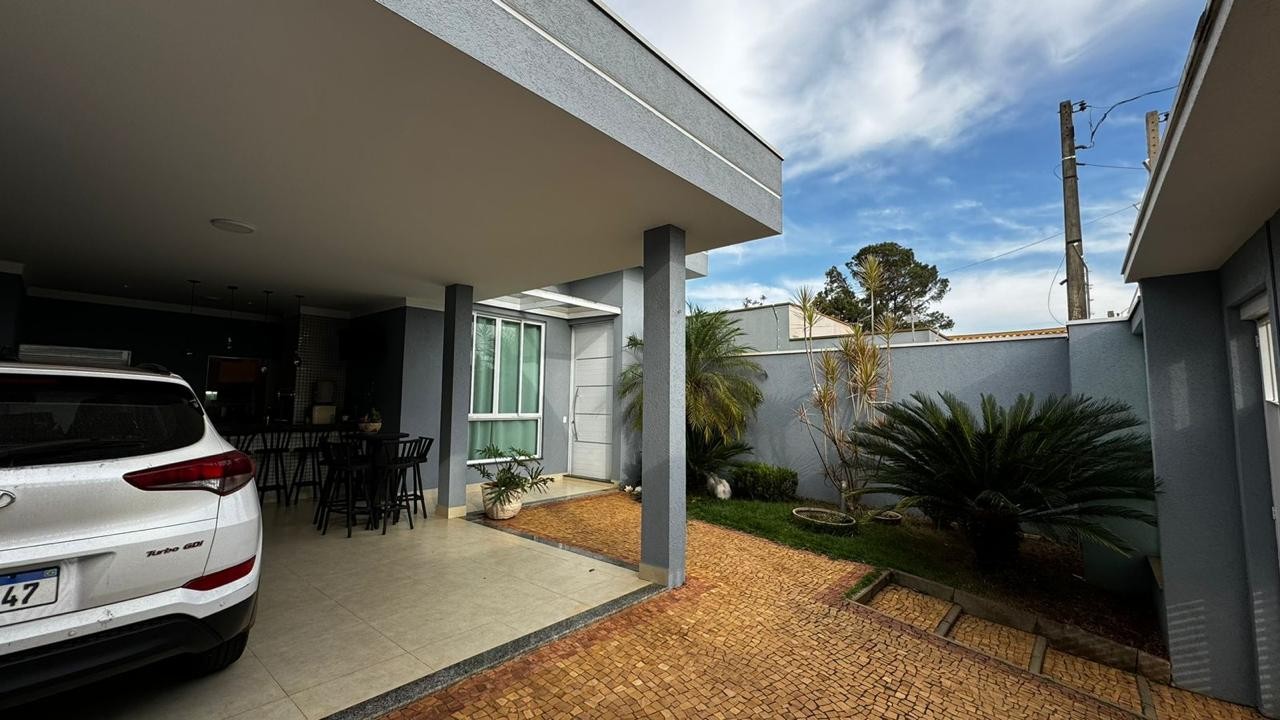 Casa, 2 quartos, 162 m² - Foto 1