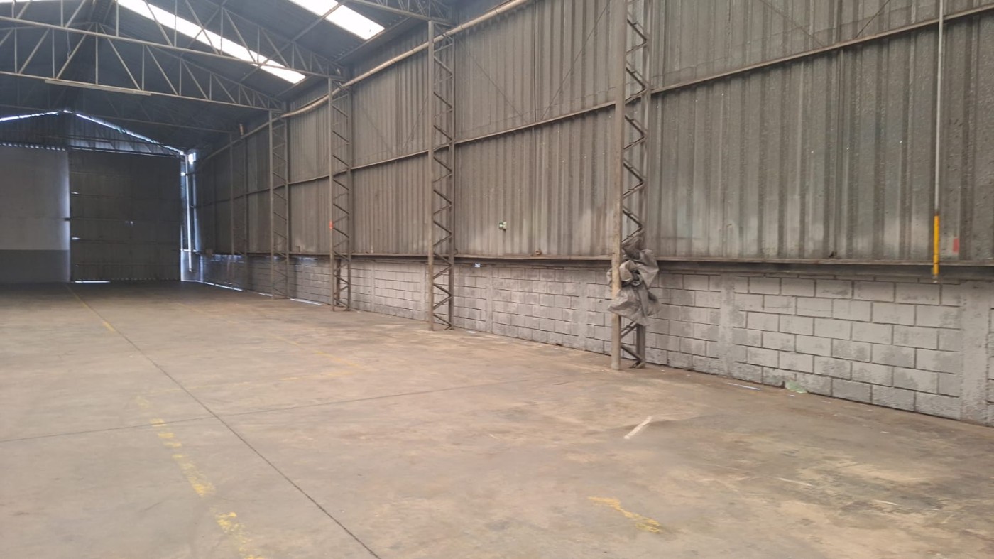 Depósito-Galpão, 1600 m² - Foto 3