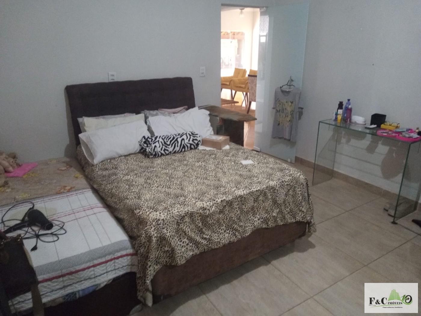 Chácara, 4 quartos, 1000 m² - Foto 13